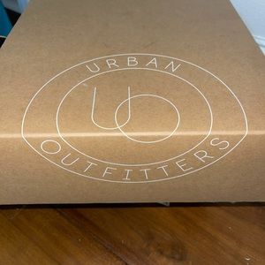 black urban outfitters boots